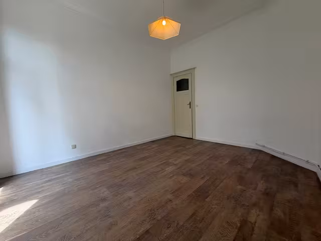 Superbe appartement rénové face au Parc Elisabeth - 11
