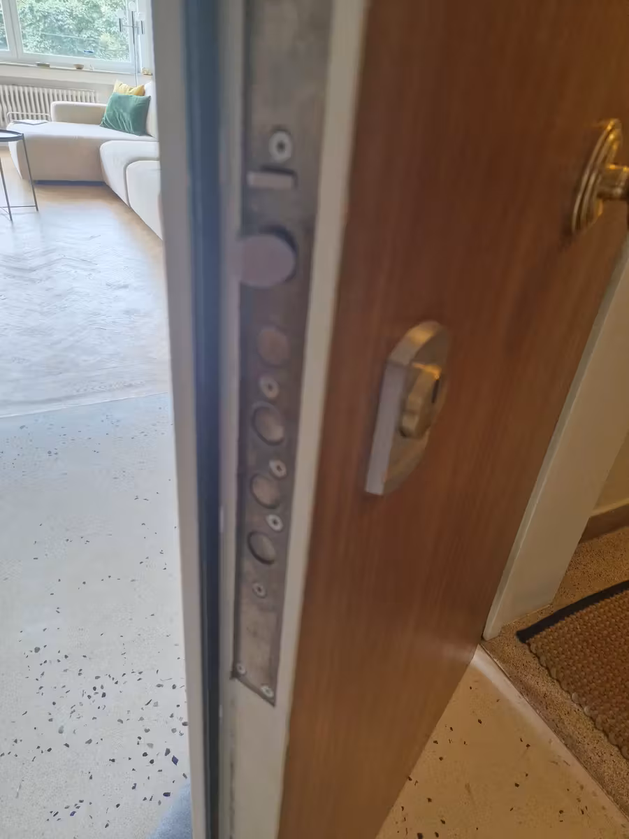 Gerenoveerd appartement met uitzicht op de Vijvers van Elsene - 15