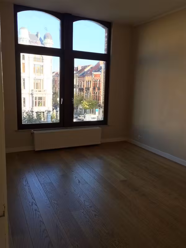 Josaphat Park! Very nice unfurnished 2 bedroom apartment for rent - 15