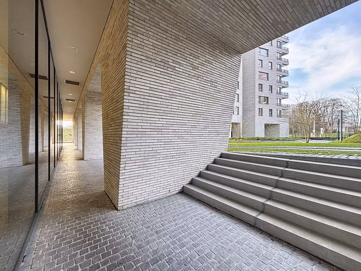 Recent appartement met ruim zonneterras in residentie Louise Marie - 9