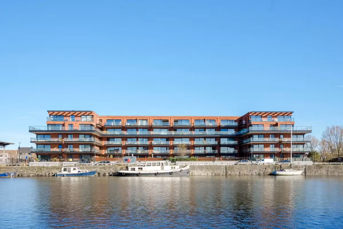 Appartement moderne avec 2 chambres à coucher et terrasse - 16