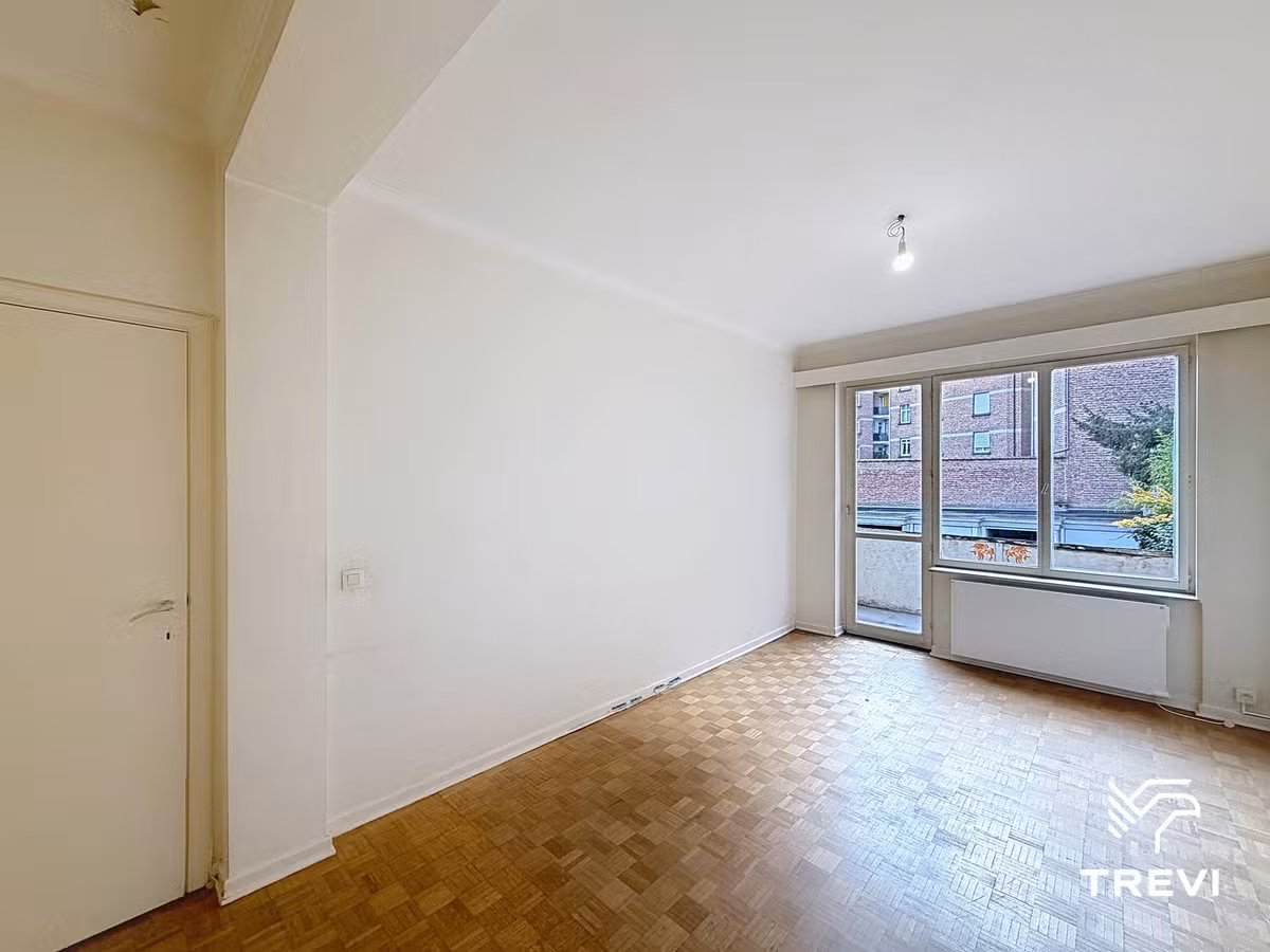 Appartement met één slaapkamer en twee balkons - 9