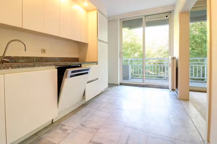 4-bedroom apartment with two terraces - 14