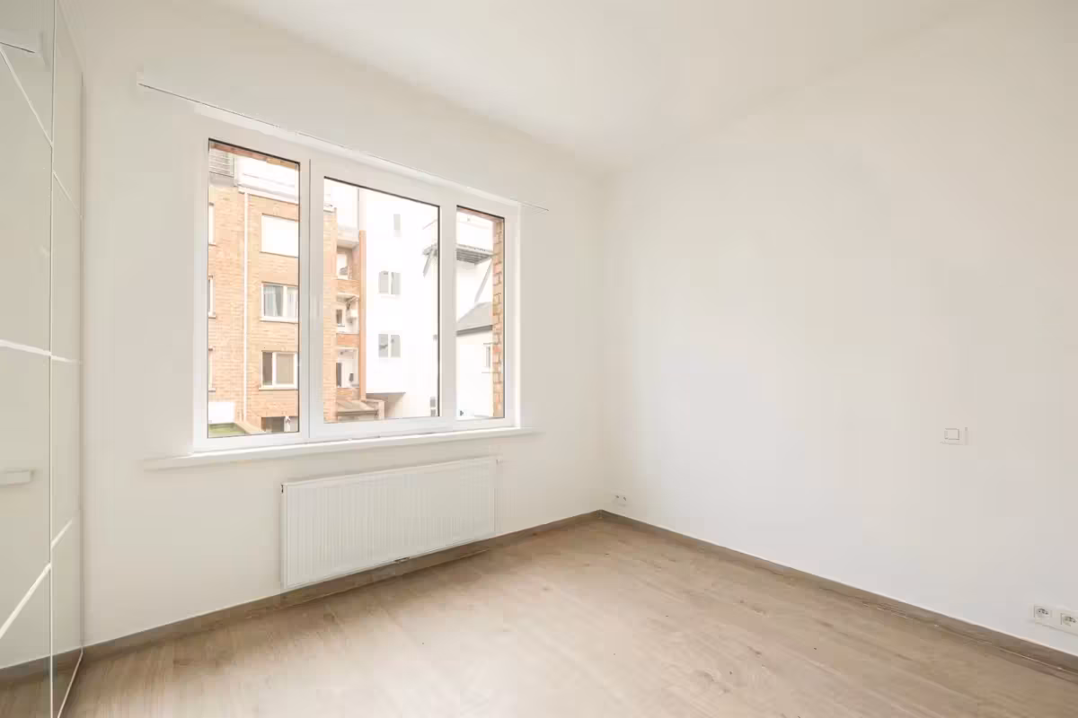 Ground-floor apartment with garden near Zuidpark - 11