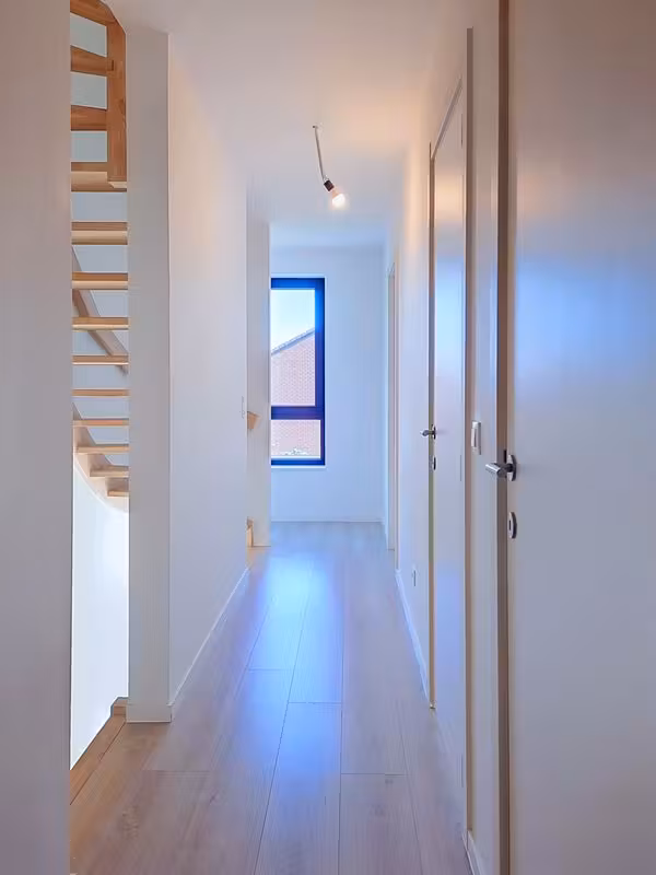 Villa de luxe neuve avec grand jardin - 15