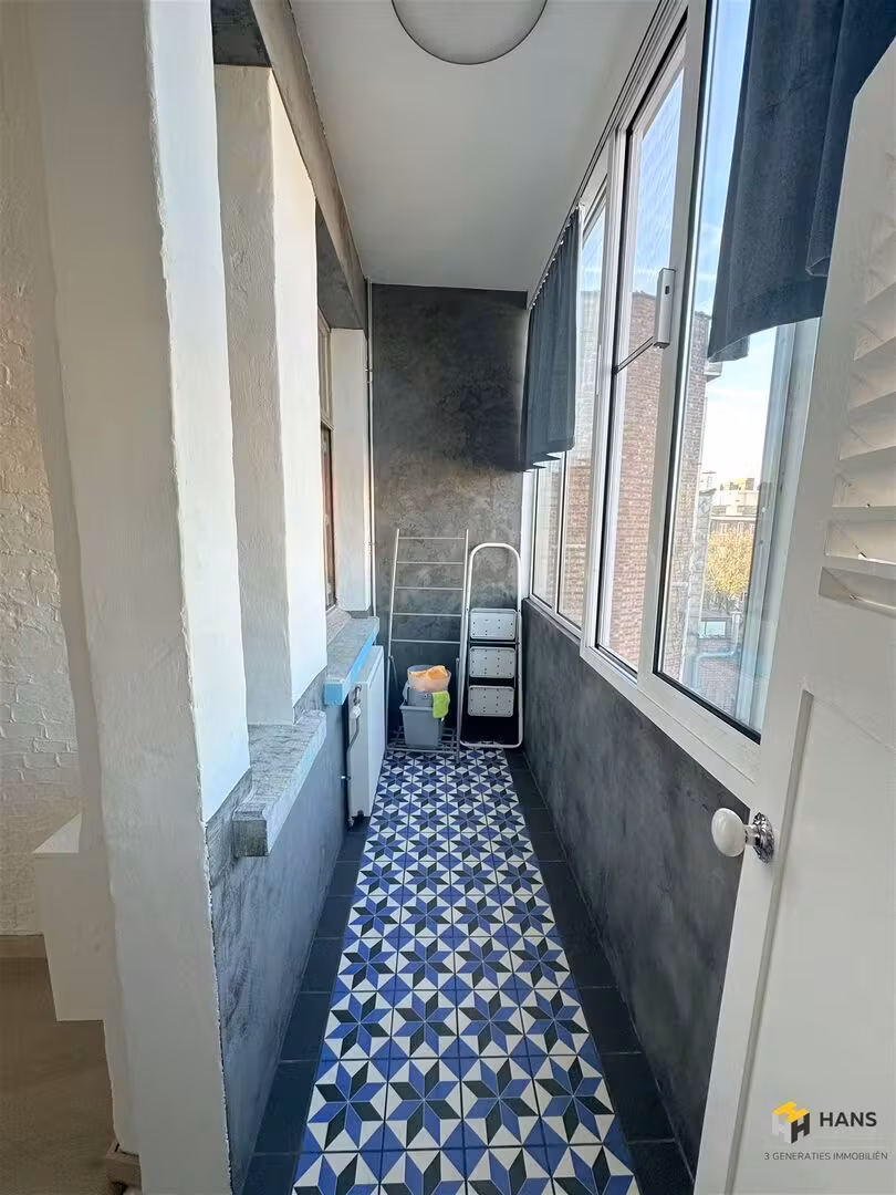 Lichtrijk en vernieuwd appartement met terras in Antwerpen - 14