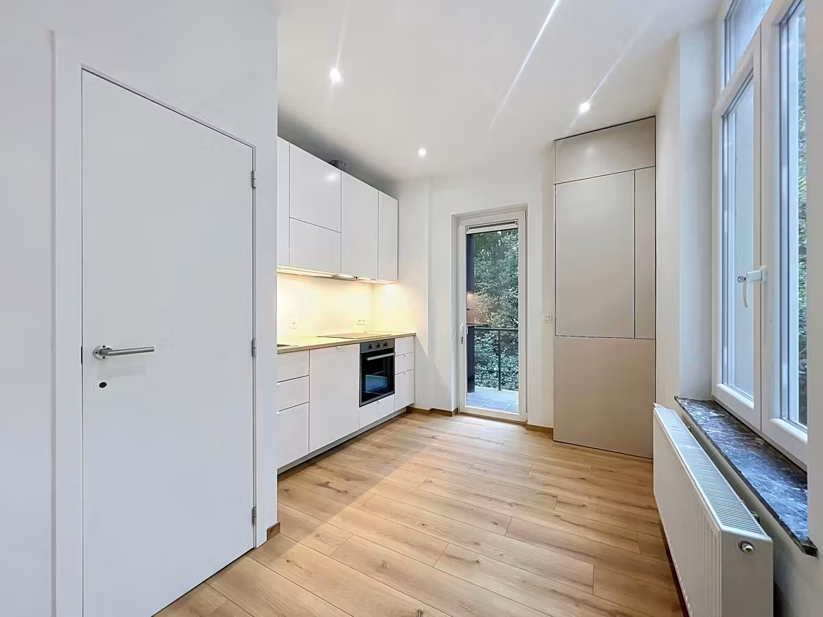 Two-bedroom apartment in Ixelles - 6
