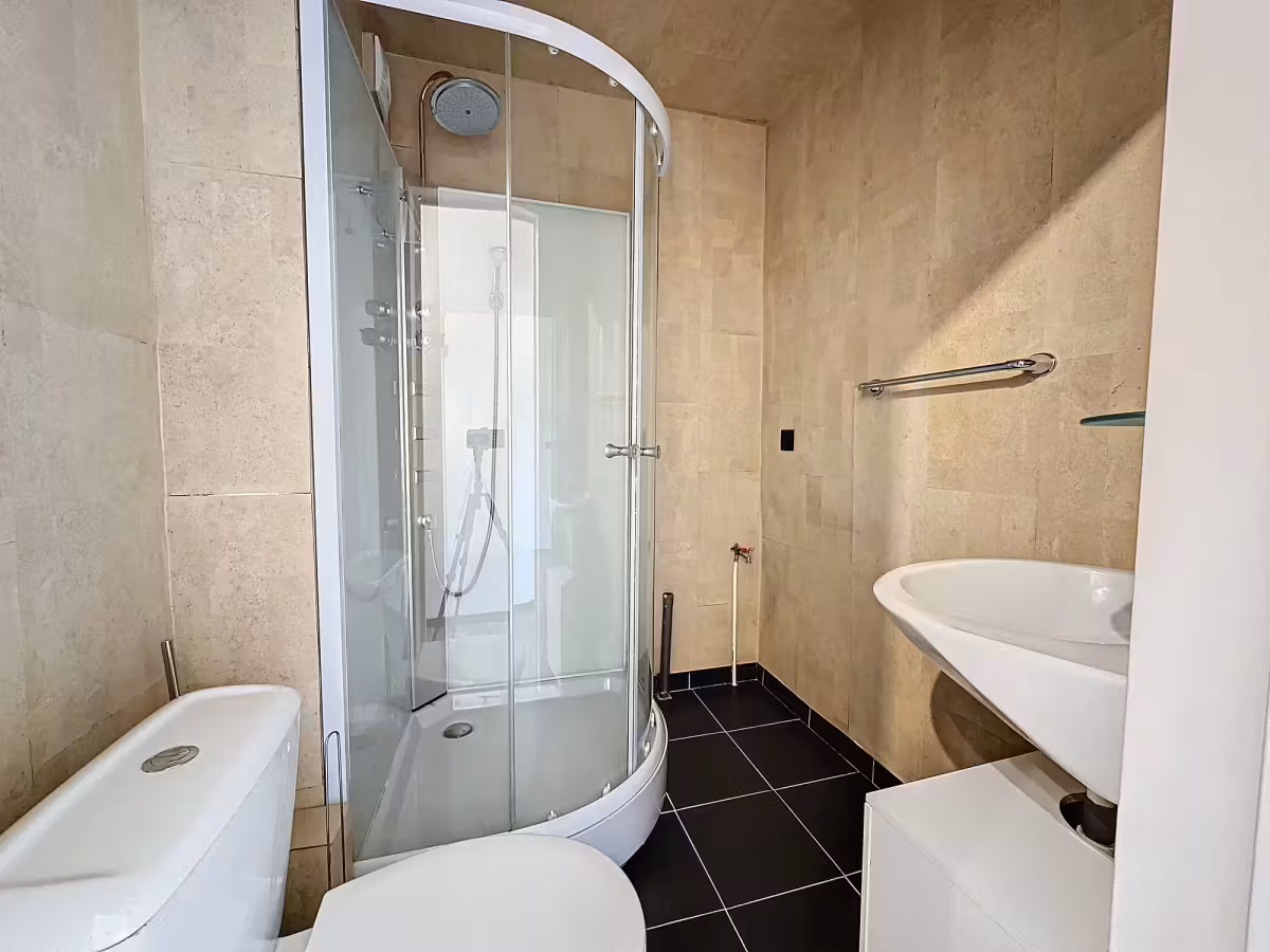 Lichtrijk appartement met één slaapkamer te huur in Deurne - 13