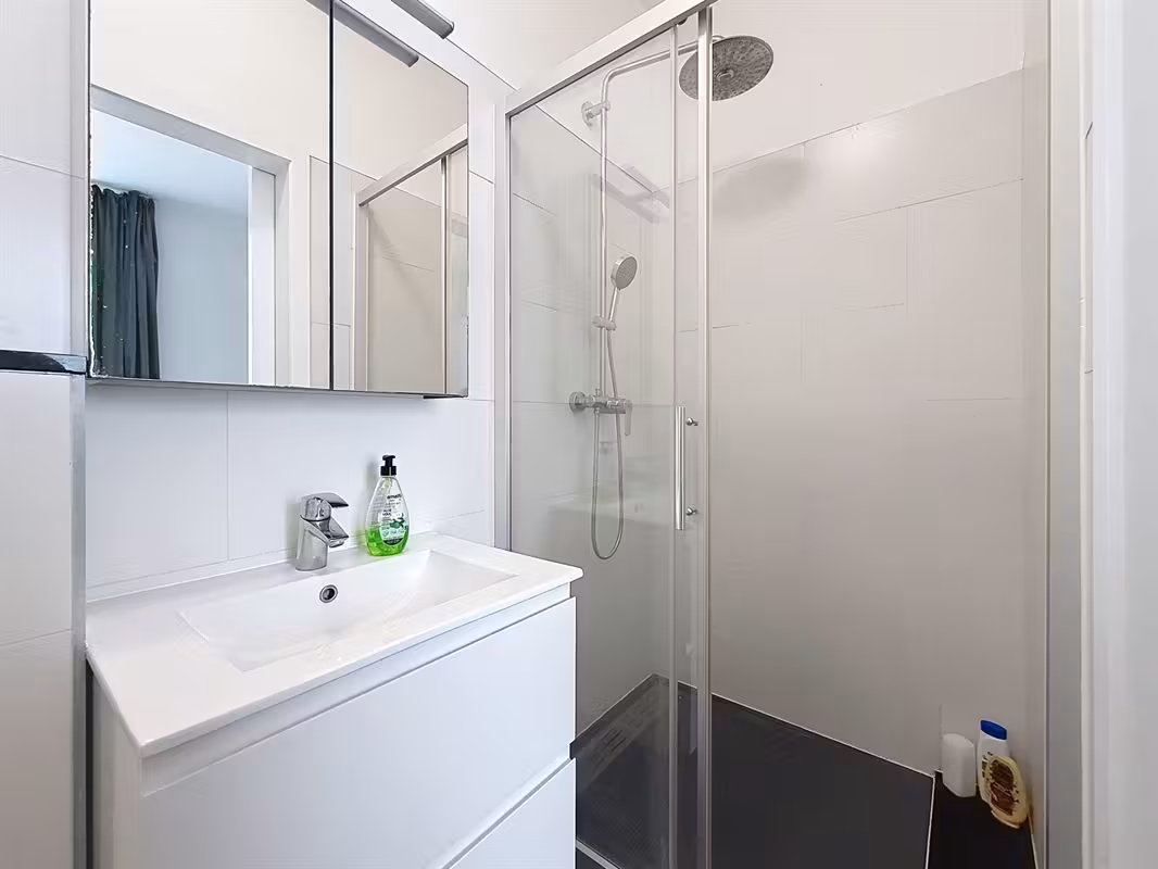 Schitterend 1 slaapkamer appartement Gare du Midi - 2
