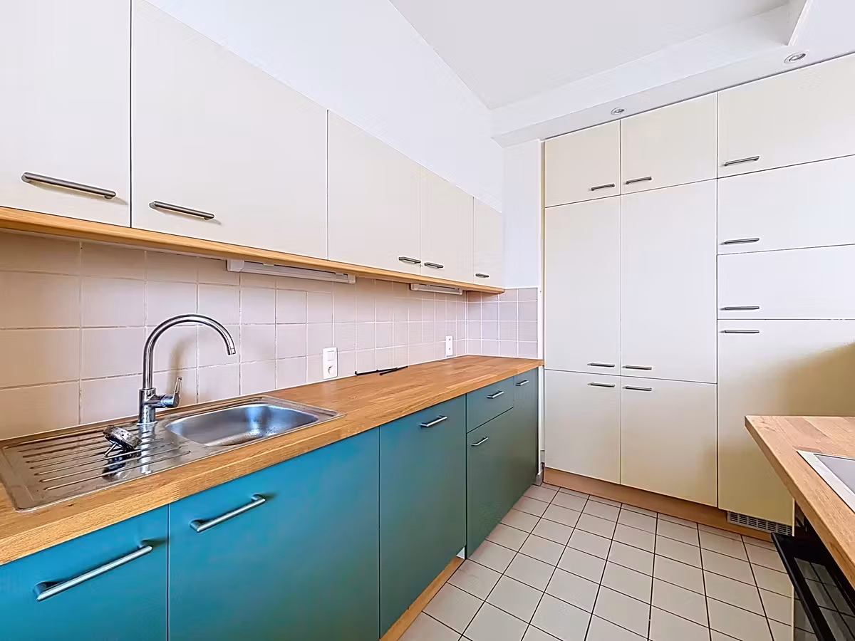 Renovated 2-bedroom apartment with terrace - 13