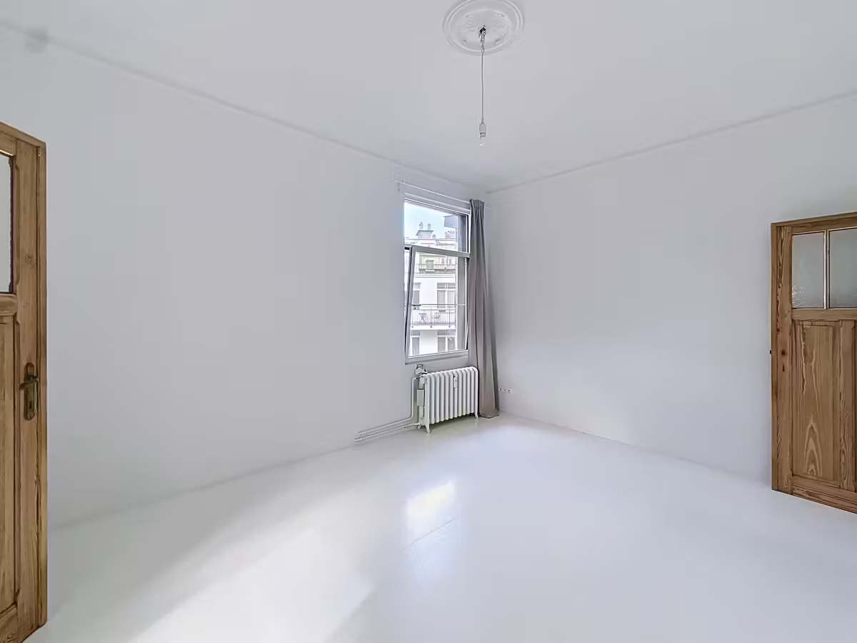 Unique two-bedroom apartment in Brussels - 8