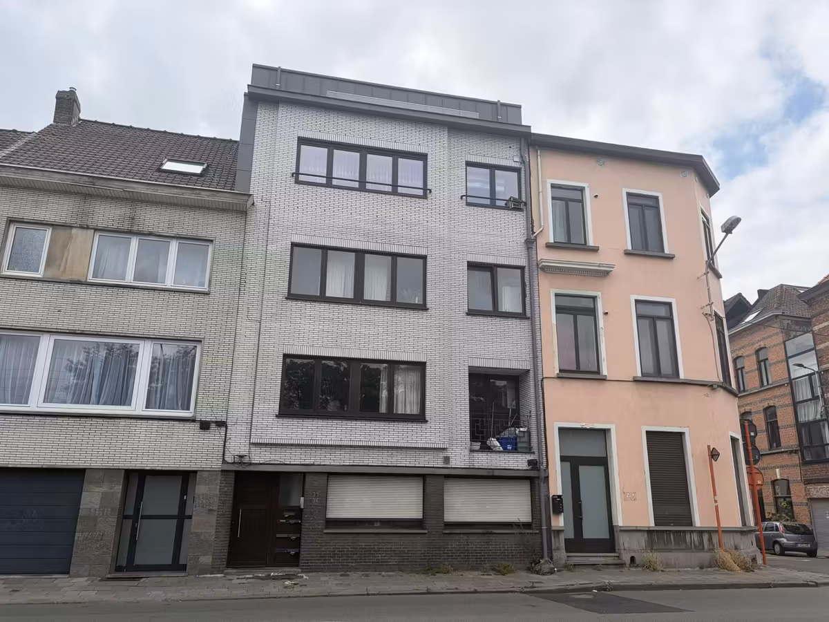 Dakappartement met 2 slaapkamers nabij Gent-Dampoort - 2