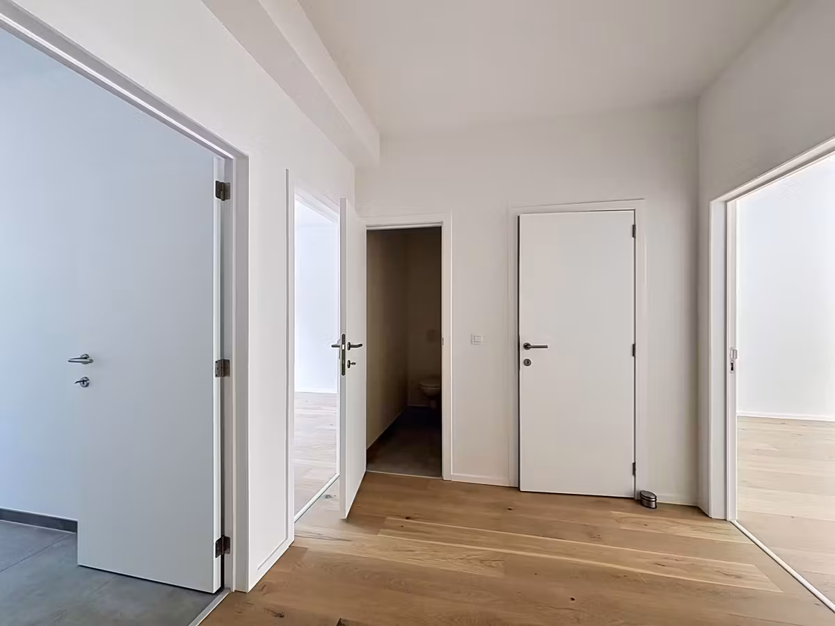Sint-Gillis: Gerenoveerd appartement met 1 slaapkamer+bureau - 16