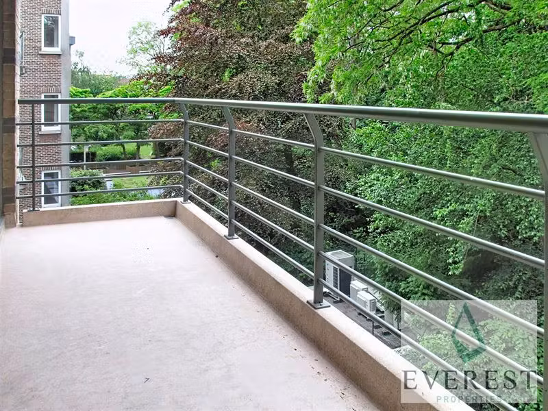 Magnificent furnished 3 bedroom apartment with terrace - 2