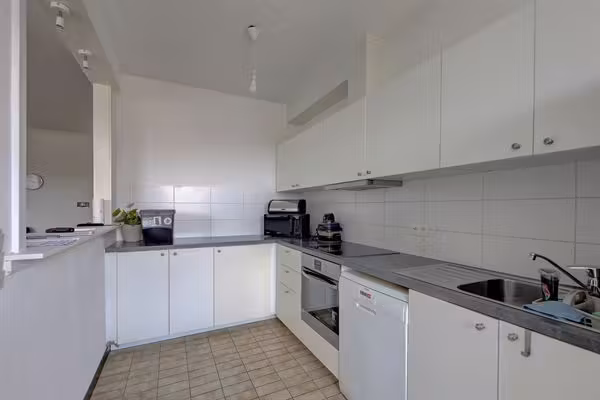 Appartement met 2 slaapkamers en terras vlakbij centrum Wilrijk - 9