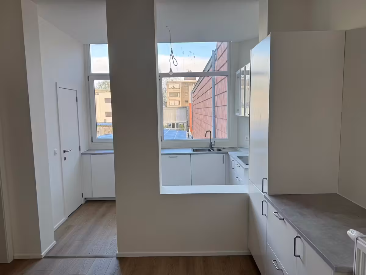 Gerenoveerd appartement - 2 slaapkamers - 8