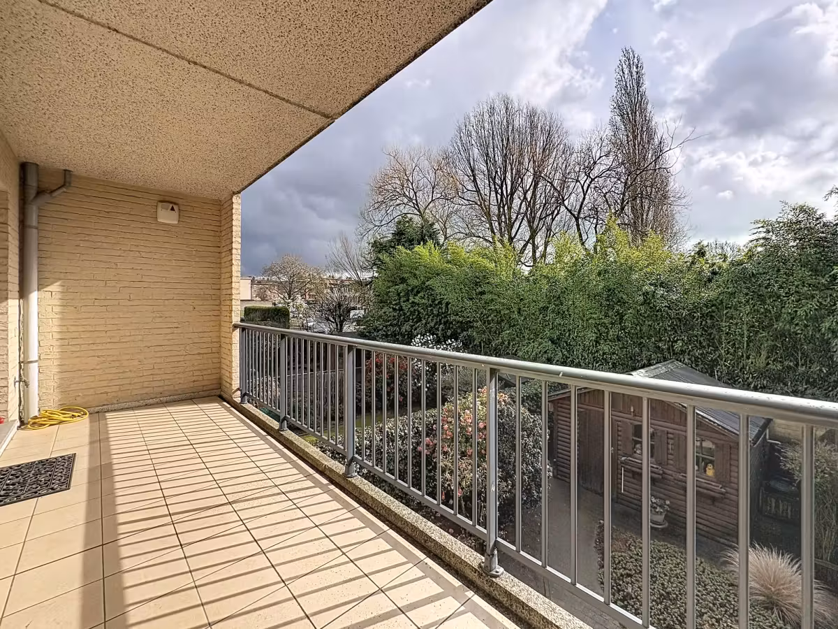 Lichtrijk appartement met twee slaapkamers te huur in Hoboken - 12