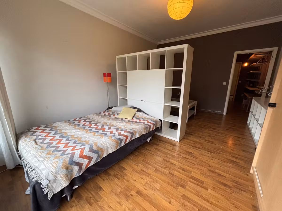 Partially furnished studio with balcony in Uccle - 3