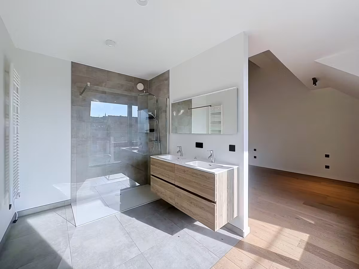 Duplex-appartement met drie slaapkamers in Gent - 6