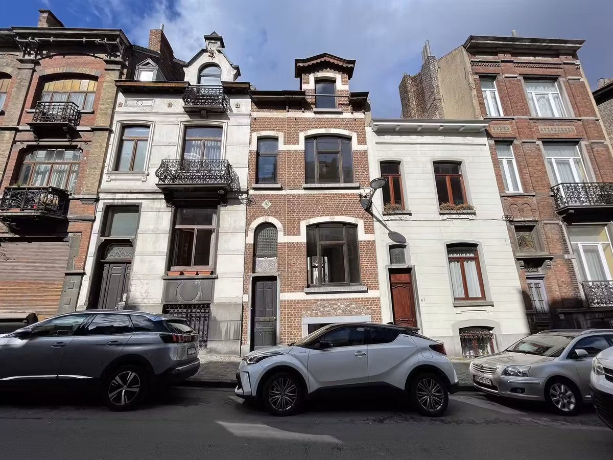 Spacieuse maison 4 chambres avec terrasse et jardin à 1050 Ixelles - 2