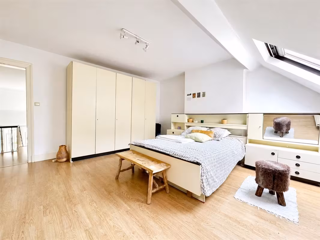 Gemeubileerde driekamerwoning met 3 slaapkamers