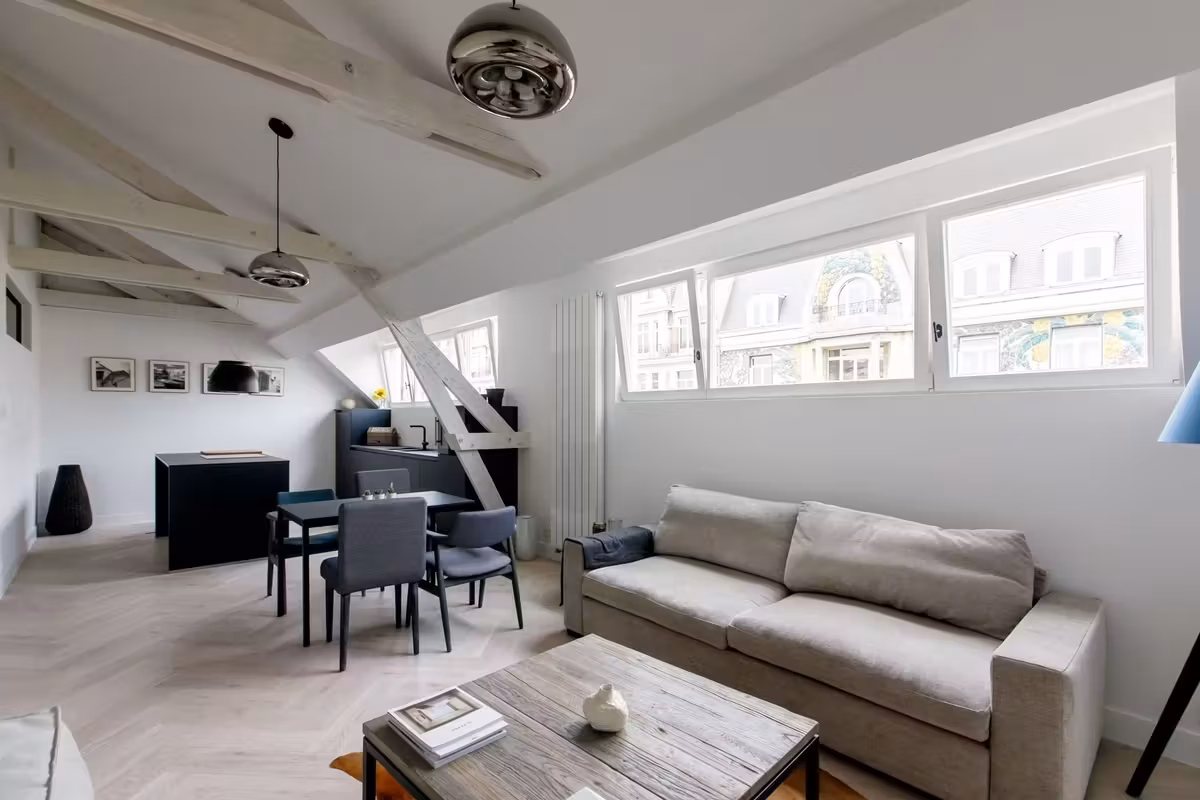 Stijlvol gerenoveerd appartement op toplocatie aan Sint-Katelijneplein - 6