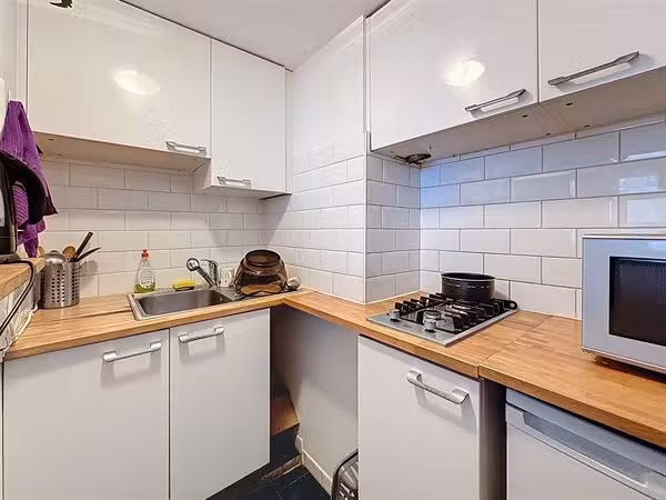 Lichte gemeubileerde flat in Elsene nabij ULB - 9