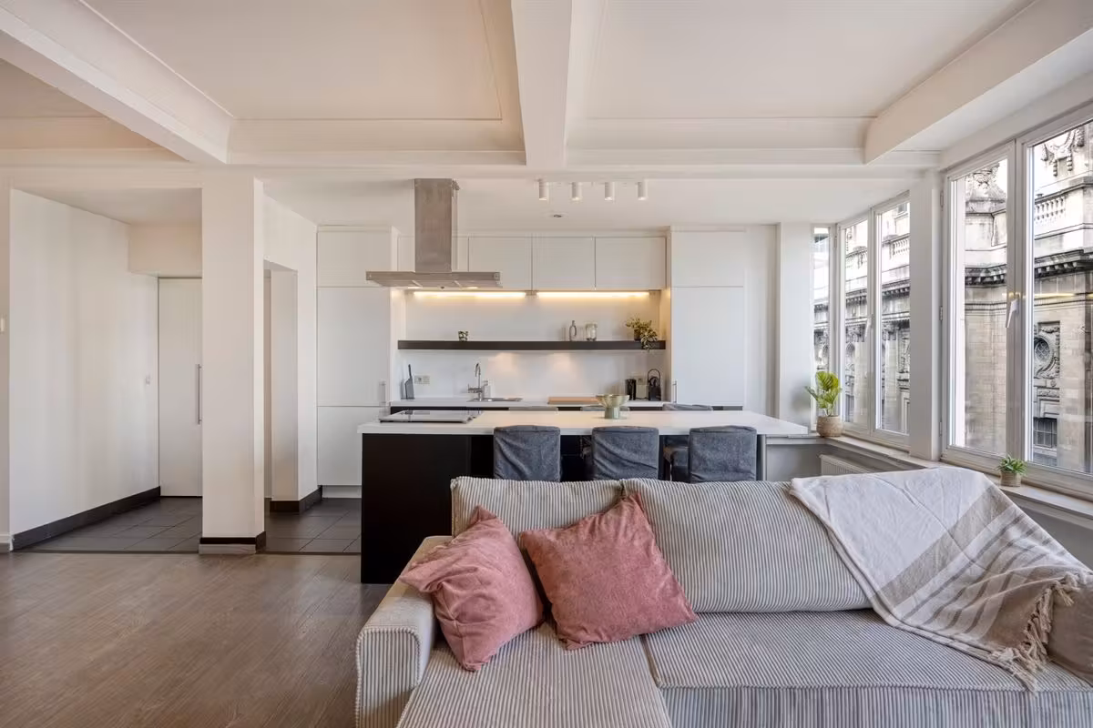 Top gelegen, volledig gemeubeld 2-slaapkamerappartement op de Keyserlei Meir - 7