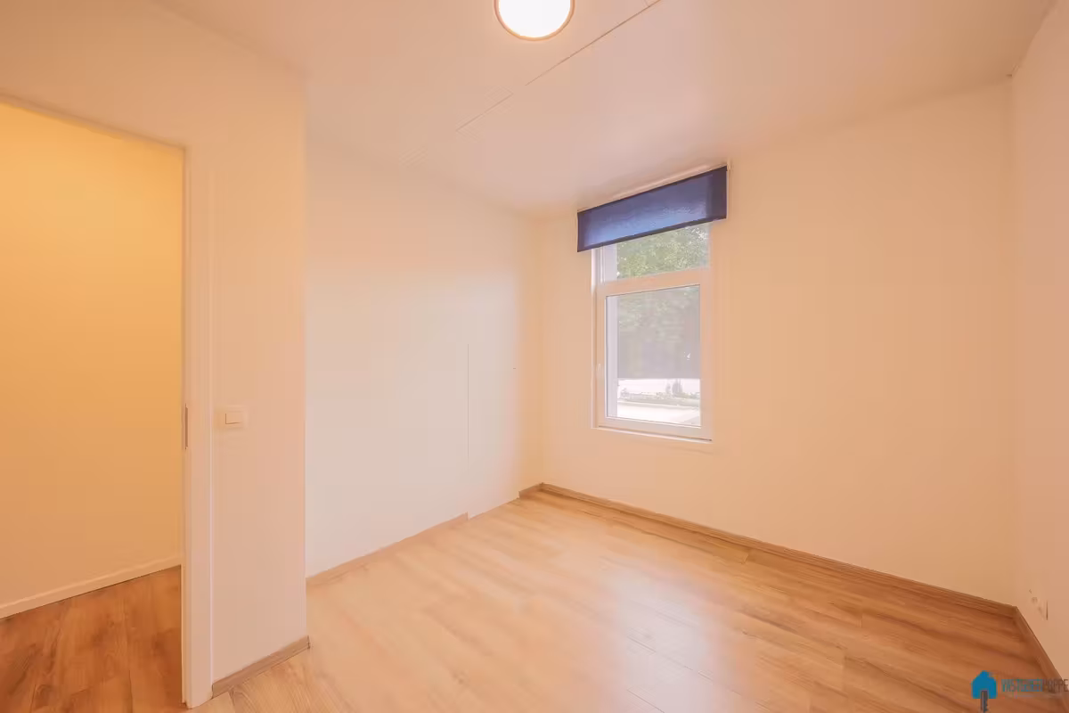 Renovated family house with courtyard - 16