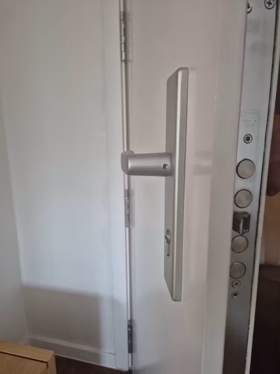 Large furnished studio near Uccle - 9