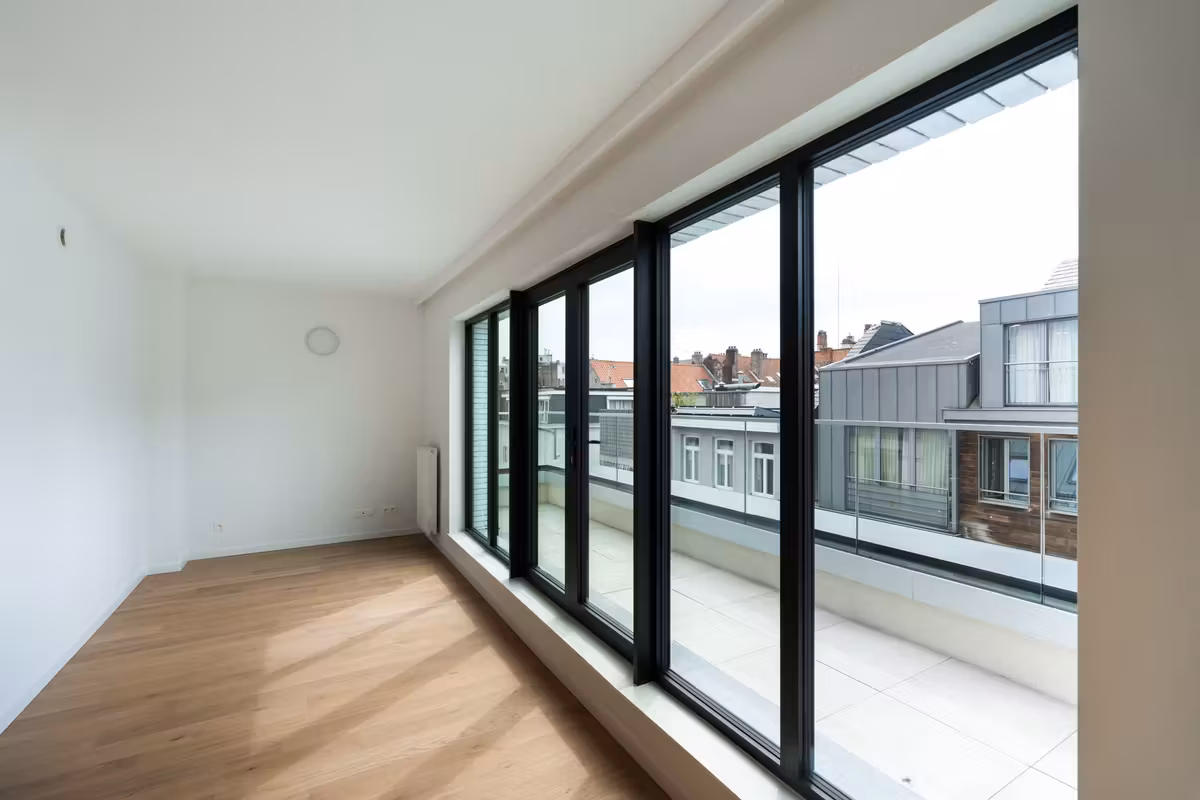 2-bedroom apartment with terrace in Saint-Gilles - 6