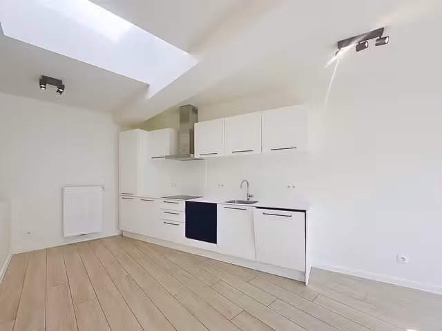 Modern duplex apartment with garden in Bockstael - 2