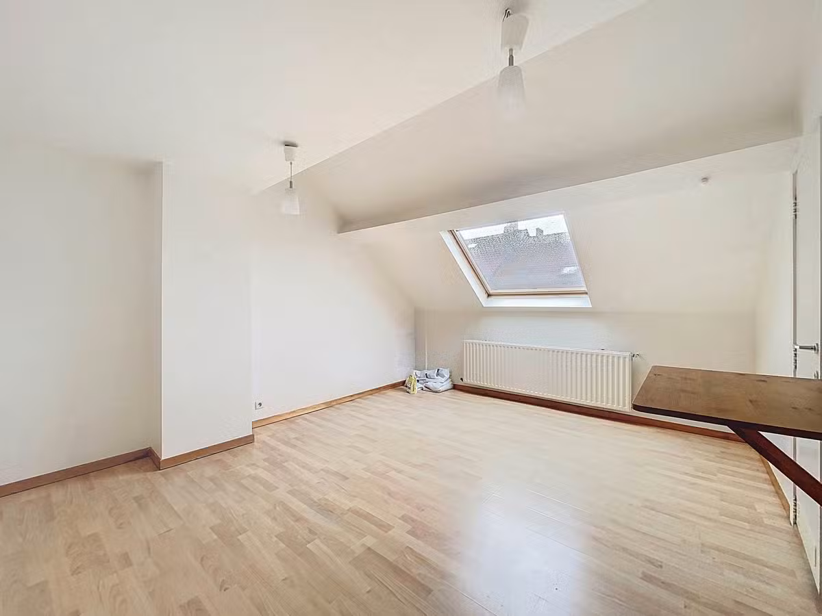 Gemeubelde studio aan Place Flagey - 7