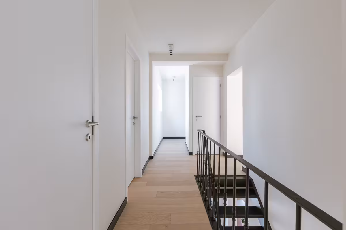 Woning met 5 slaapkamers en grote tuin in hartje Zwijnaarde - 3