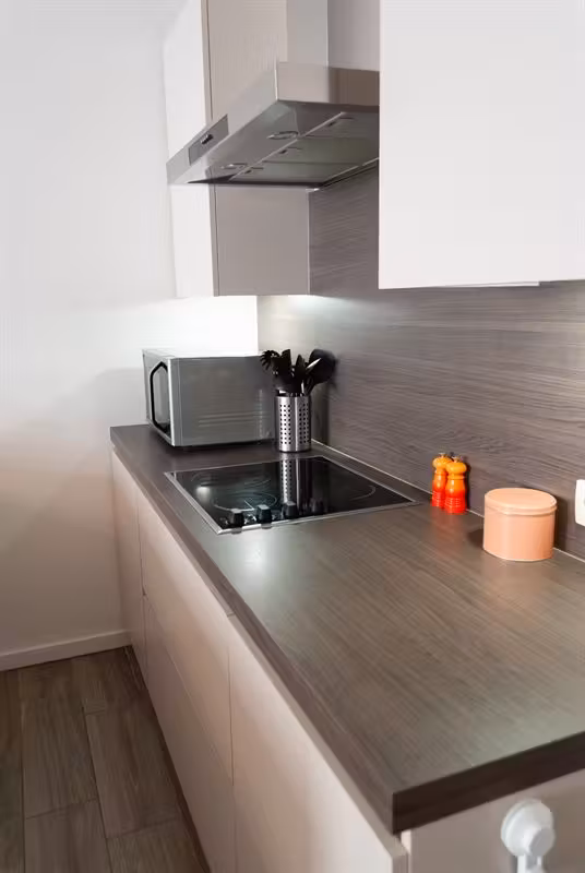 Appartement de plain-pied entièrement meublé à louer - 15