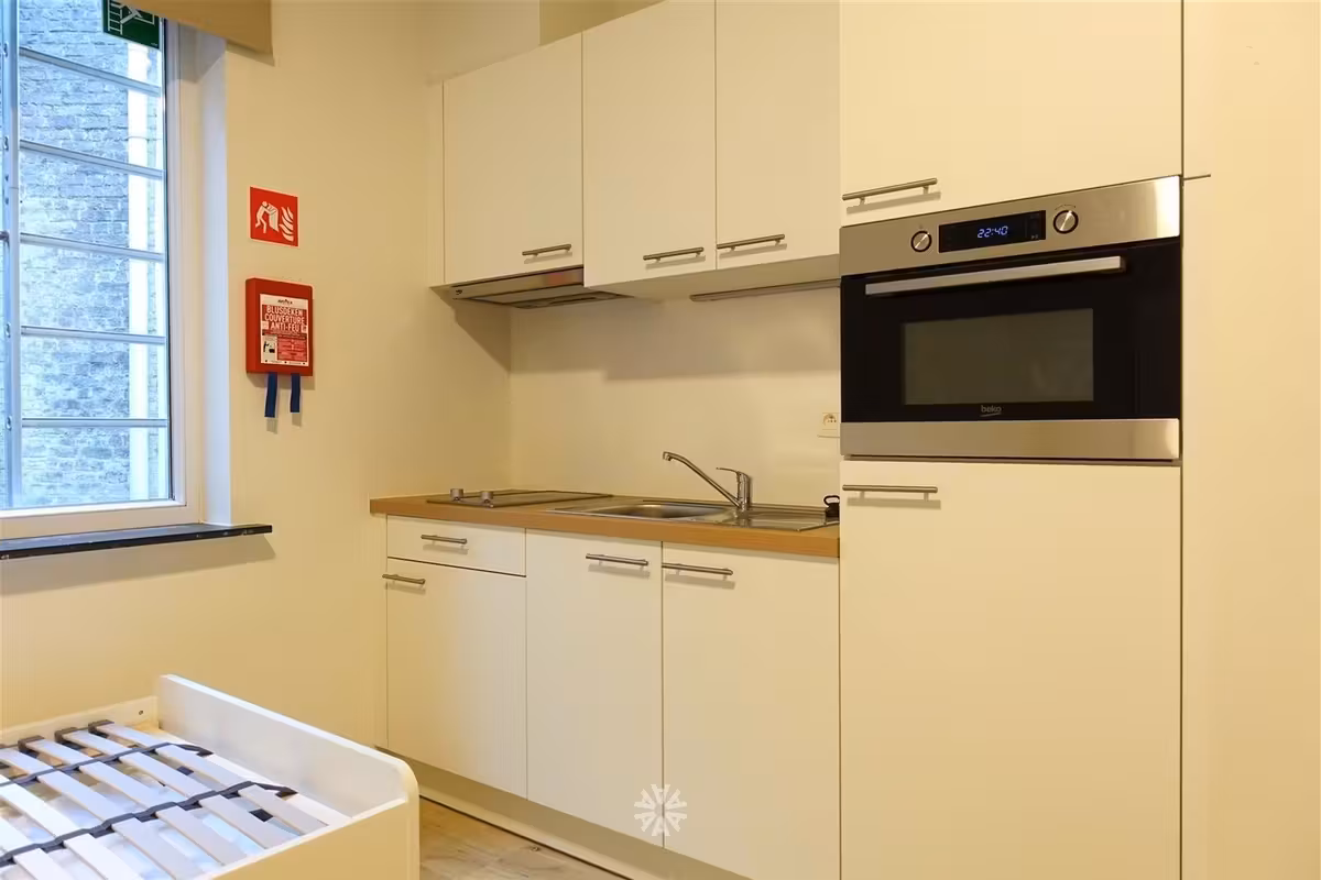 Gerenoveerde en gemeubelde studio voor studenten te huur in Gent - 2