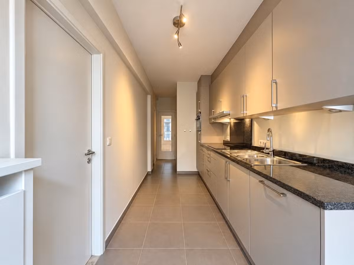 Ruim appartement met 2 slaapkamers nabij Gent-Sint-Pieters - 13