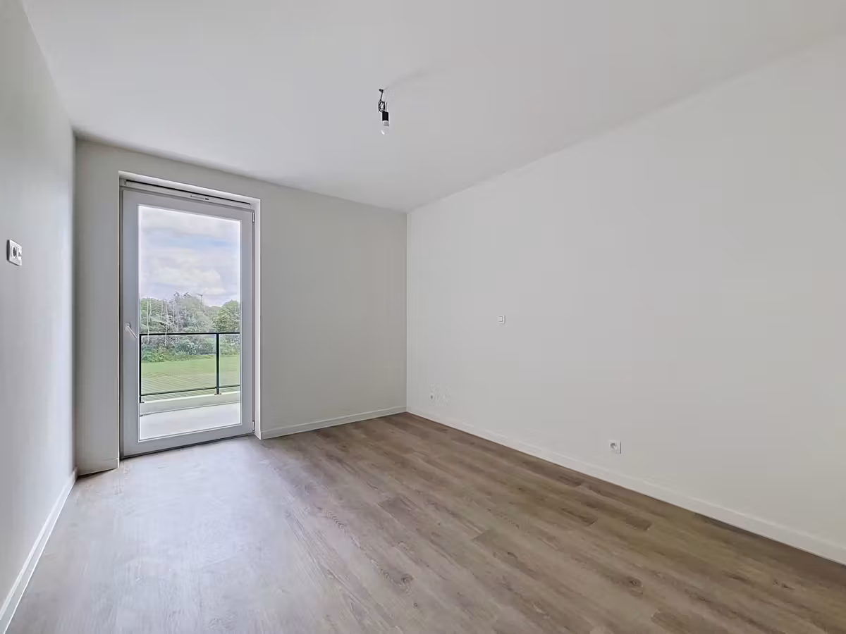 Lichtrijk 3 slaapkamer appartement te Oostakker - 9