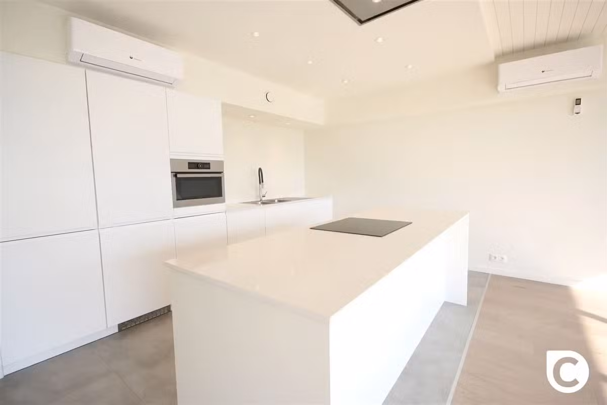 Appartement rénové de 2 chambres à coucher à Berchem - 9