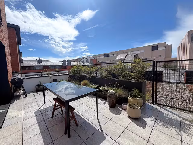 Stunning furnished duplex in Forest - 11