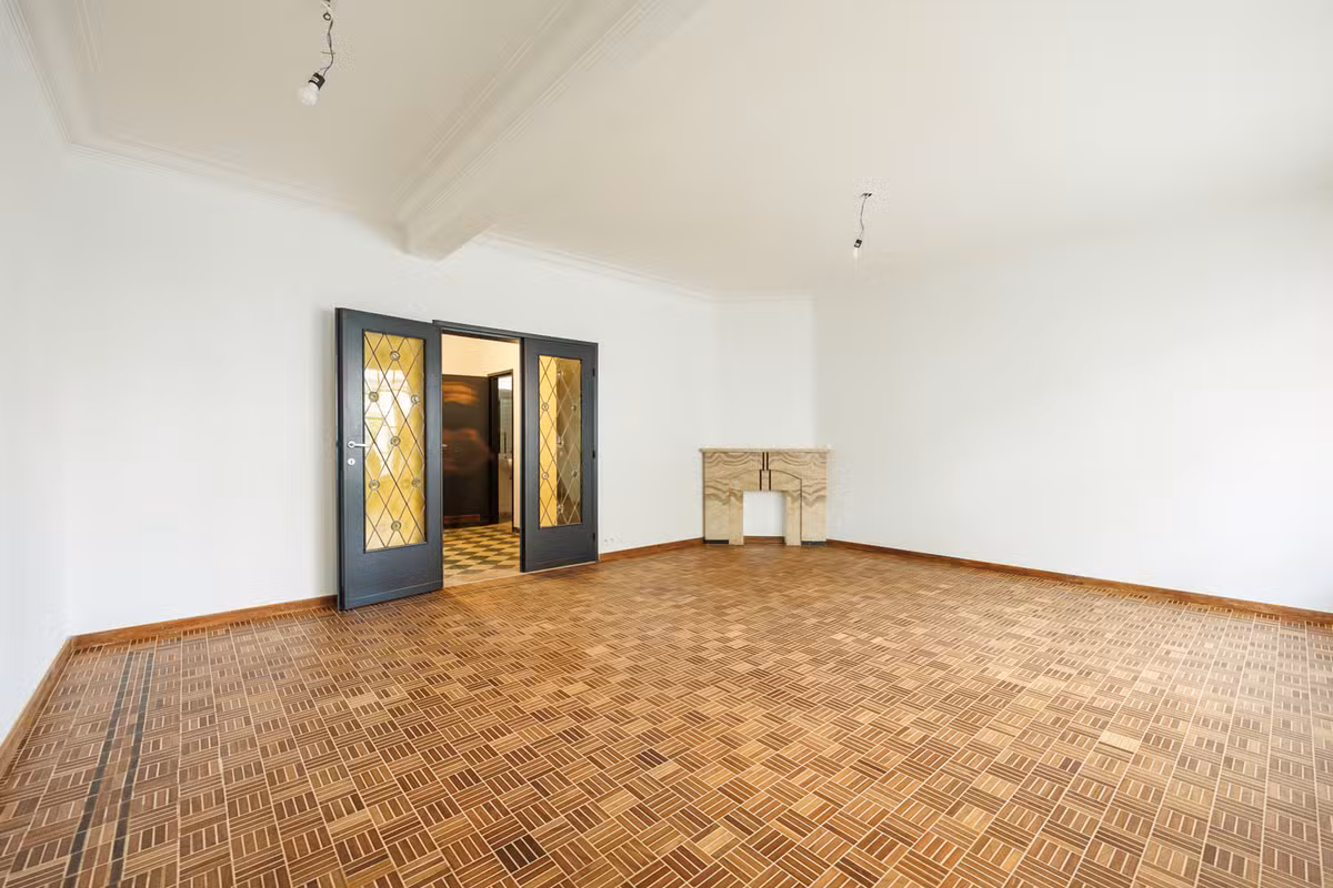 Appartement rénové au rez-de-chaussée avec jardin - 6