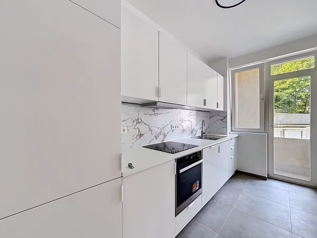 Sint-Gillis: Gerenoveerd appartement met 1 slaapkamer+bureau - 11
