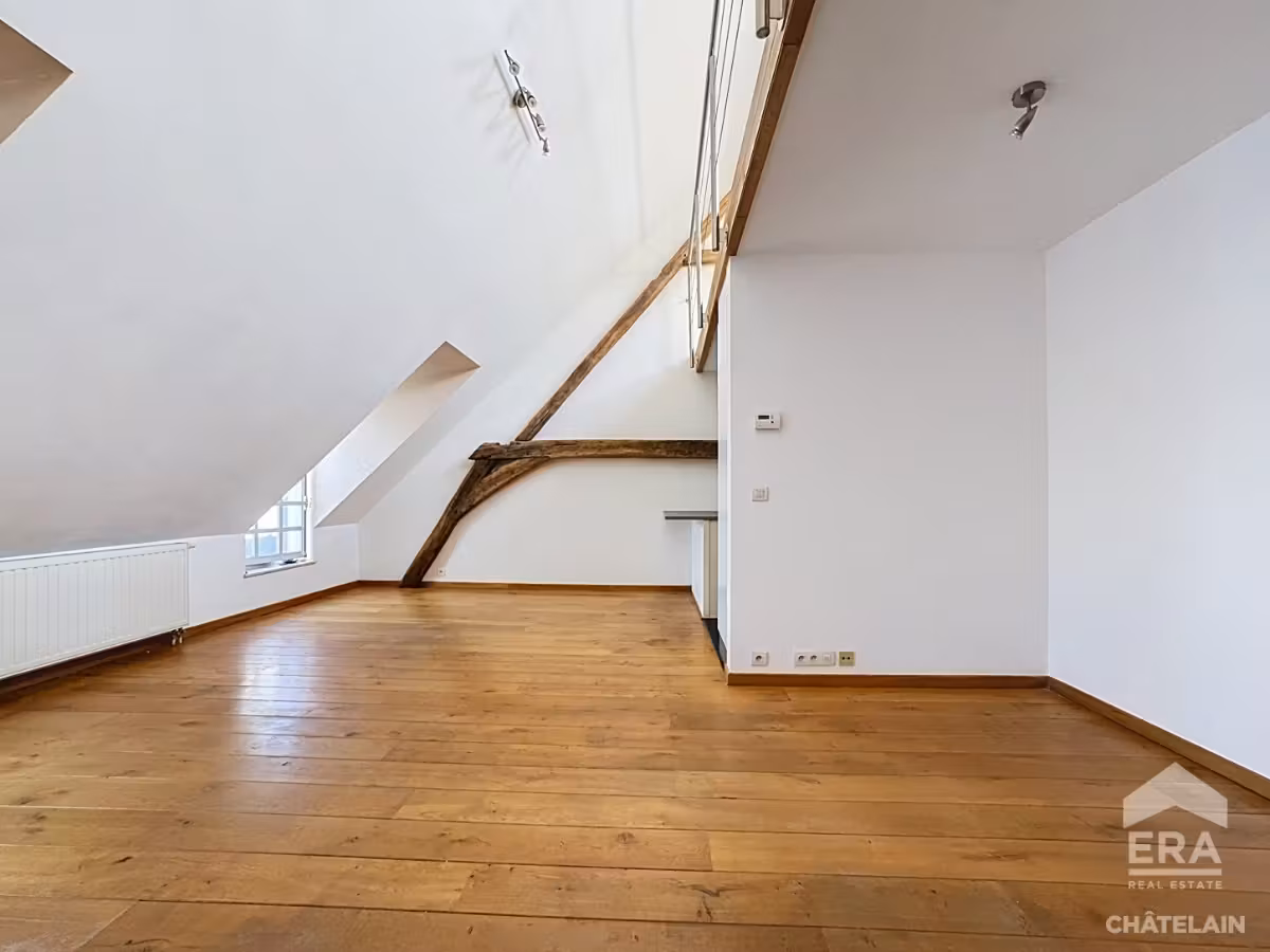 Appartement met 1 slaapkamer + mezzanine te huur in Brussel - 2