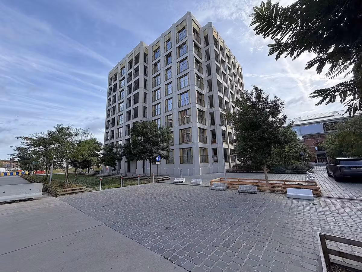 Ruim appartement van 110 m² met terras in Brussel - 9