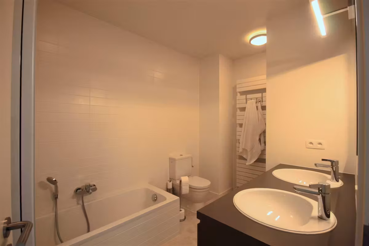 Appartement meublé moderne avec garage - 5