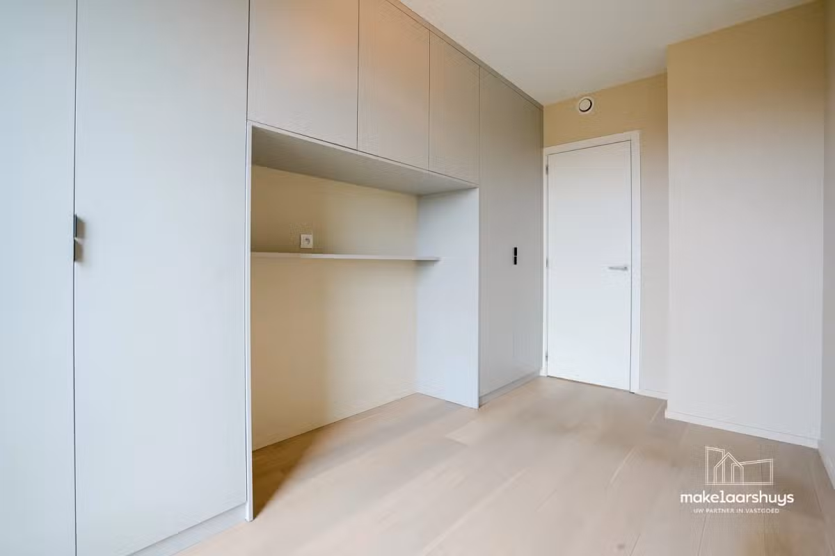 Appartement moderne avec 2 chambres à coucher et terrasse - 12