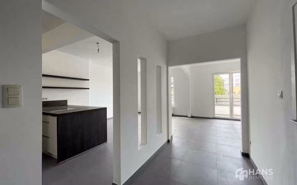 Renovated two-bedroom apartment with terraces - 15