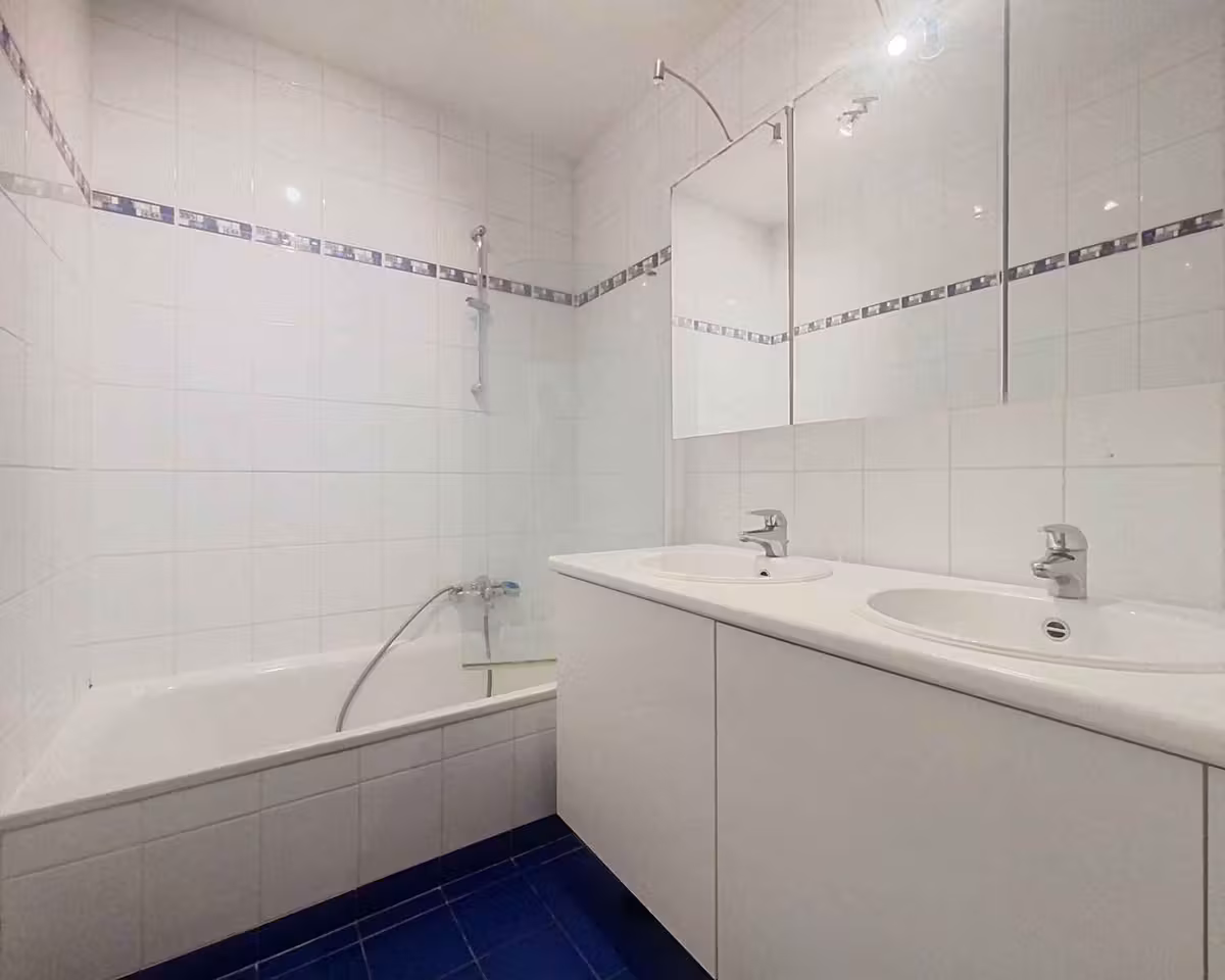 Two-bedroom apartment with terrace in Evere - 23