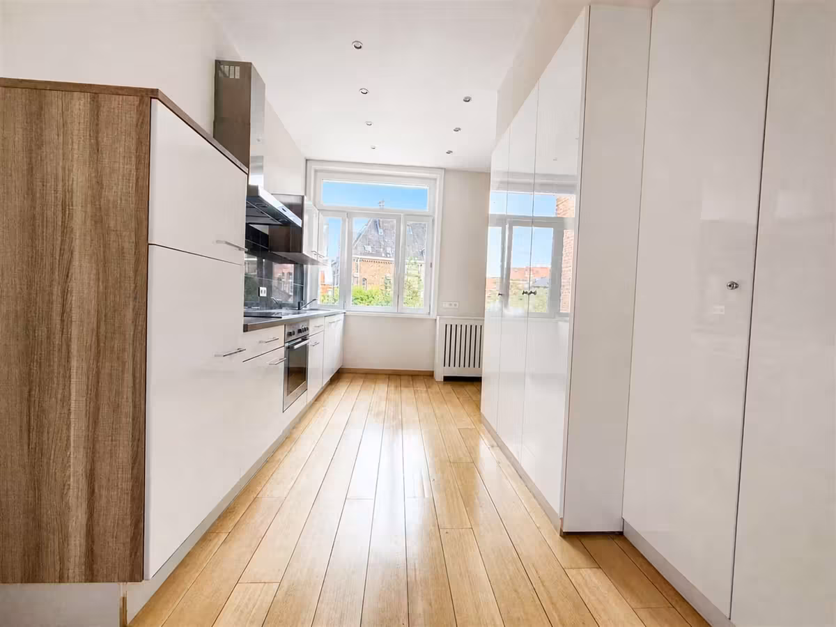 Renovated 2-bedroom duplex in La Chasse - 13