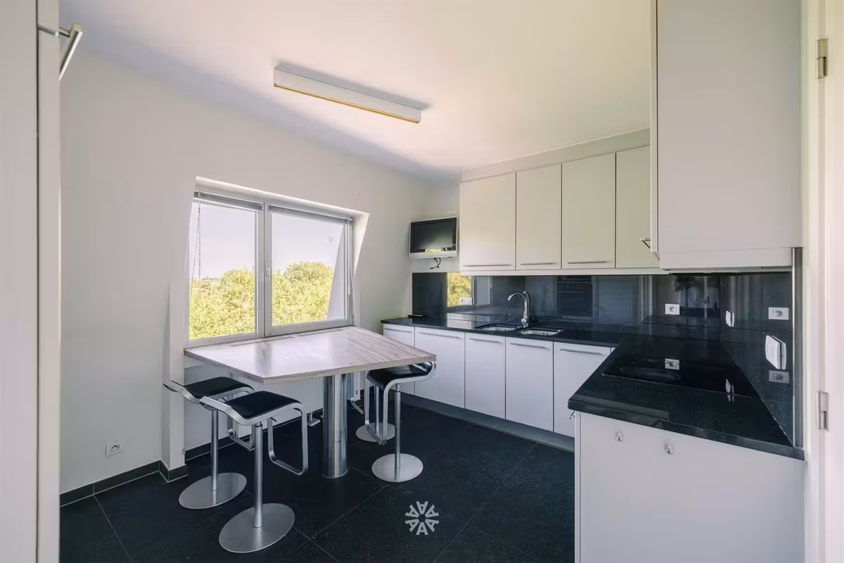 Luxueus gemeubeld appartement met prachtig zicht te huur in Gent - 3